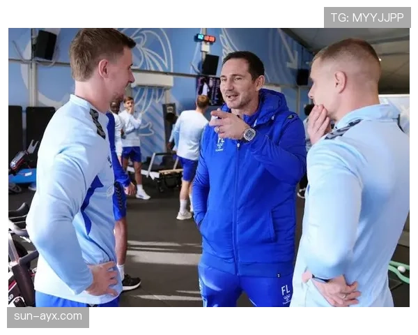 布莱克本新星崭露锋芒,球队状态回升引发关注 布莱克本新星崭露锋芒,球队状态回升引发关注