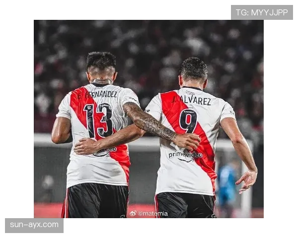 阿尔瓦雷斯状态火热，河床新星闪耀新赛季引瞩目