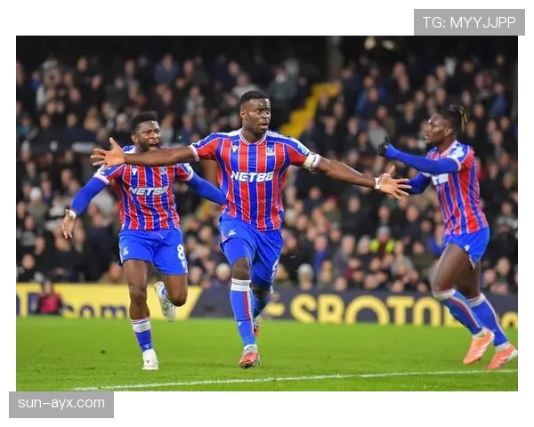 富勒姆新赛季战术革新:战略布局调整与球员角色重塑引领英超新趋势 富勒姆新赛季战术革新:战略布局调整与球员角色重塑引领英超新趋势