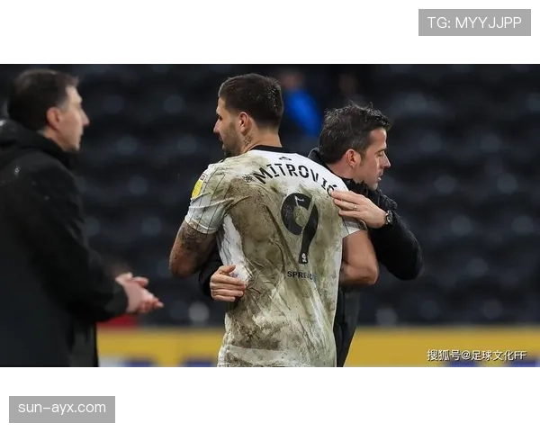 米特罗维奇持续提升状态,成为顶级前锋值得关注的成功蜕变 米特罗维奇持续提升状态,成为顶级前锋值得关注的成功蜕变